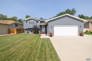 4946 SAVANNAH ST, Rapid City, SD 57703