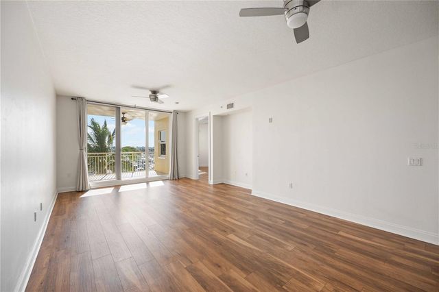 606 RIVIERA DUNES WAY 302, Palmetto, FL 34221