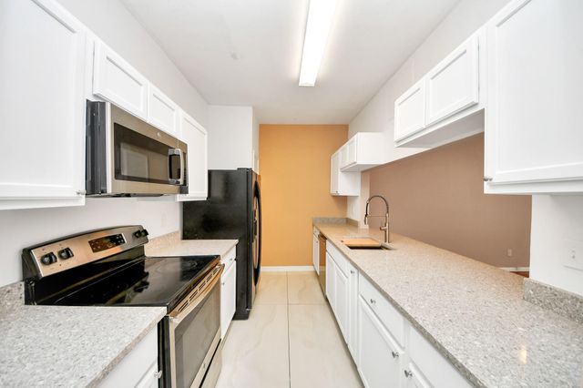 3218 Holly Hall Street 3218, Houston, TX 77054