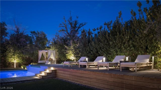27 Cranberry Cove Court, Las Vegas, NV 89135