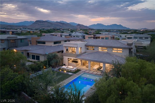 27 Cranberry Cove Court, Las Vegas, NV 89135