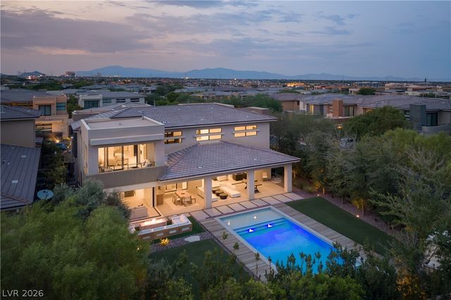 27 Cranberry Cove Court, Las Vegas, NV 89135