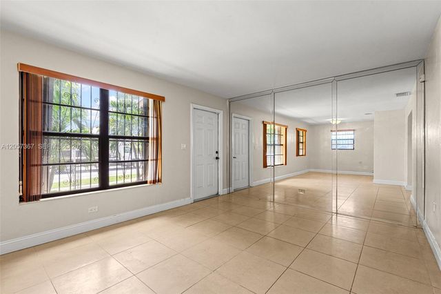 3220 E 8th Ave, Hialeah, FL 33013