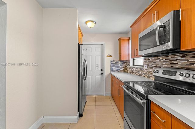 3220 E 8th Ave, Hialeah, FL 33013