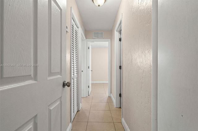 3220 E 8th Ave, Hialeah, FL 33013