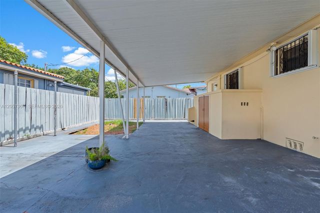 3220 E 8th Ave, Hialeah, FL 33013