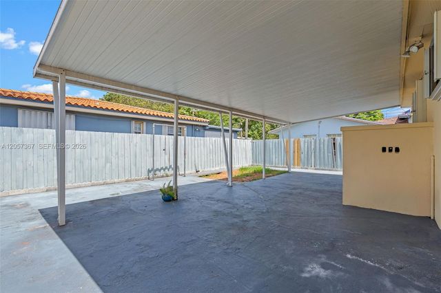 3220 E 8th Ave, Hialeah, FL 33013