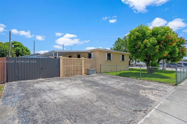 3220 E 8th Ave, Hialeah, FL 33013