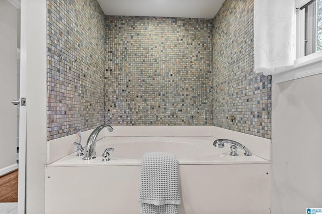 2697 ALTADENA ROAD, Vestavia Hills, AL 35243