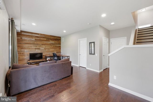 903 SHEP DR, Highland Park, NJ 08904