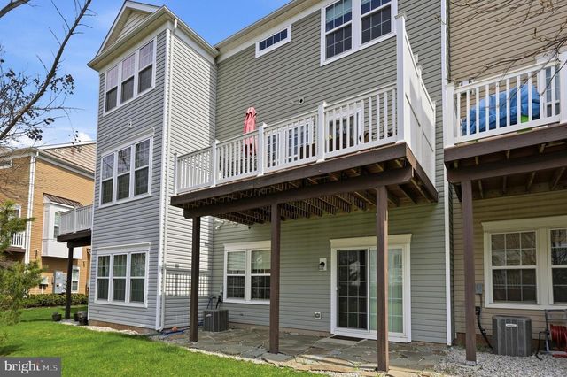 903 SHEP DR, Highland Park, NJ 08904