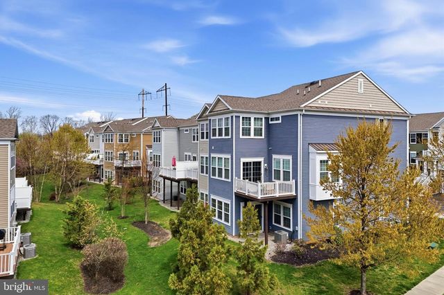 903 SHEP DR, Highland Park, NJ 08904