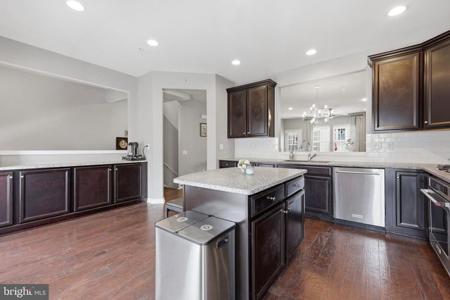 903 SHEP DR, Highland Park, NJ 08904