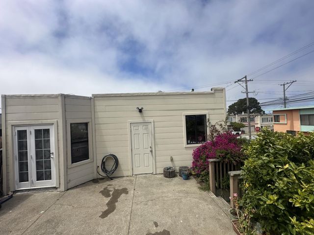301 Hanover Street, San Francisco, CA 94112