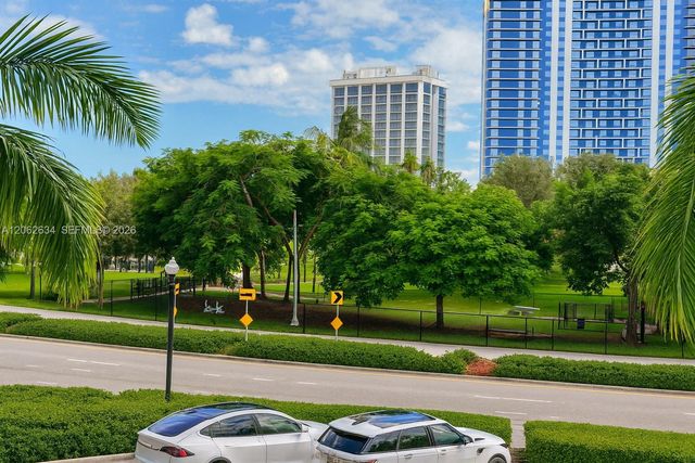 1830 Radius Drive 308, Hollywood, FL 33020