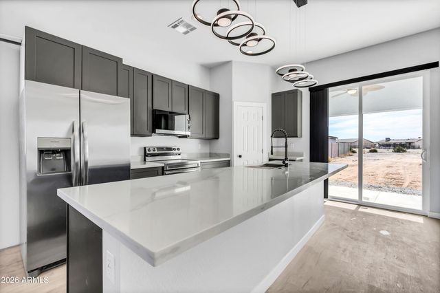 10153 W WENDEN Drive, Arizona City, AZ 85123