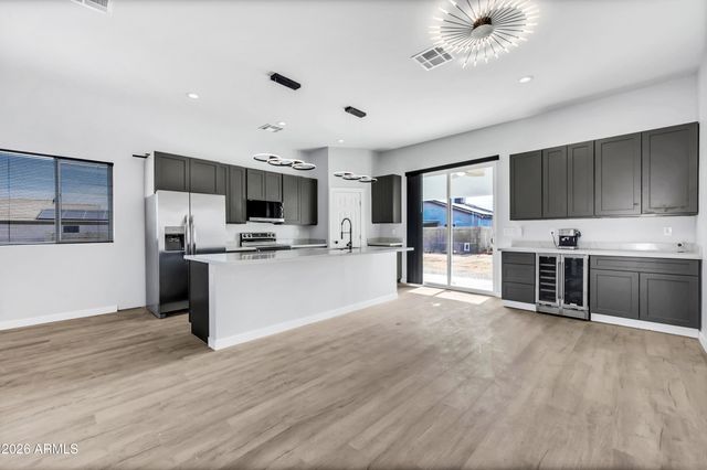 10153 W WENDEN Drive, Arizona City, AZ 85123