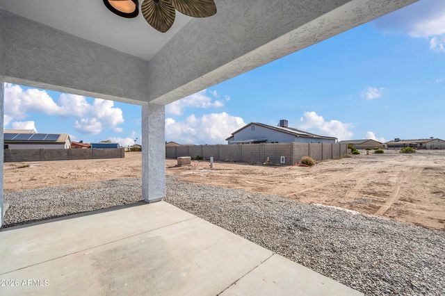 10153 W WENDEN Drive, Arizona City, AZ 85123