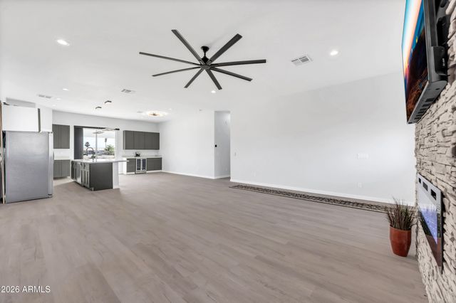 10153 W WENDEN Drive, Arizona City, AZ 85123