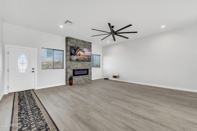 10153 W WENDEN Drive, Arizona City, AZ 85123