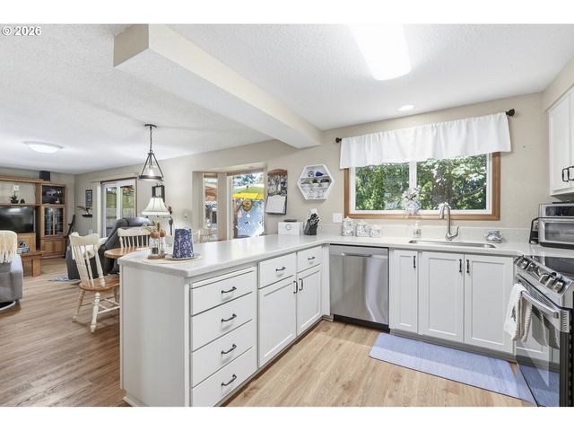 1278 Se 24TH Ave, Hillsboro, OR 97123