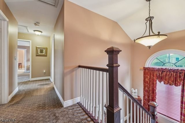 13 Crestmont Dr, Hillsborough Twp., NJ 08844