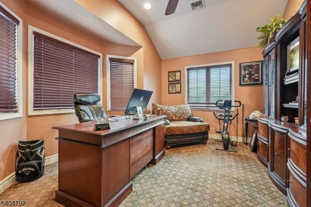 13 Crestmont Dr, Hillsborough Twp., NJ 08844