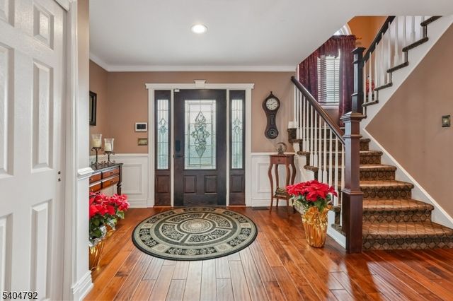 13 Crestmont Dr, Hillsborough Twp., NJ 08844