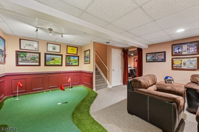 13 Crestmont Dr, Hillsborough Twp., NJ 08844