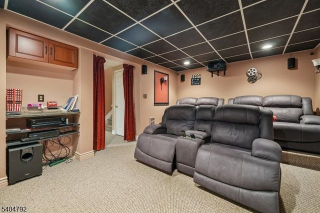 13 Crestmont Dr, Hillsborough Twp., NJ 08844