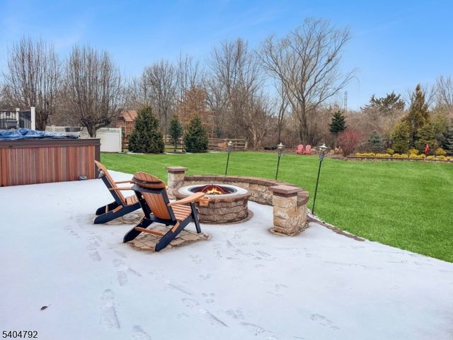 13 Crestmont Dr, Hillsborough Twp., NJ 08844