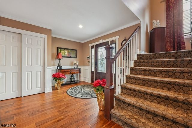 13 Crestmont Dr, Hillsborough Twp., NJ 08844