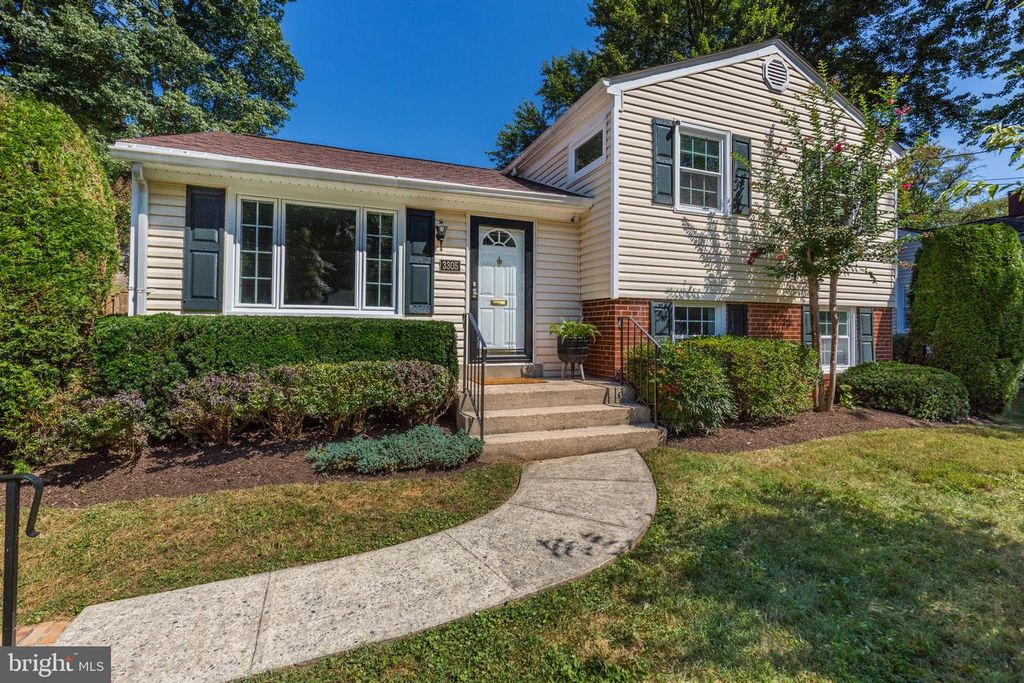 3305 GLENWAY DR, Kensington, MD 20895