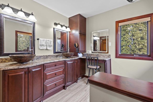 2443 RAVINE COURT, Green Bay, WI 54313