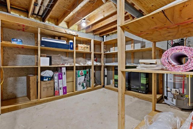 2443 RAVINE COURT, Green Bay, WI 54313