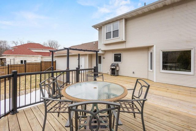 2443 RAVINE COURT, Green Bay, WI 54313