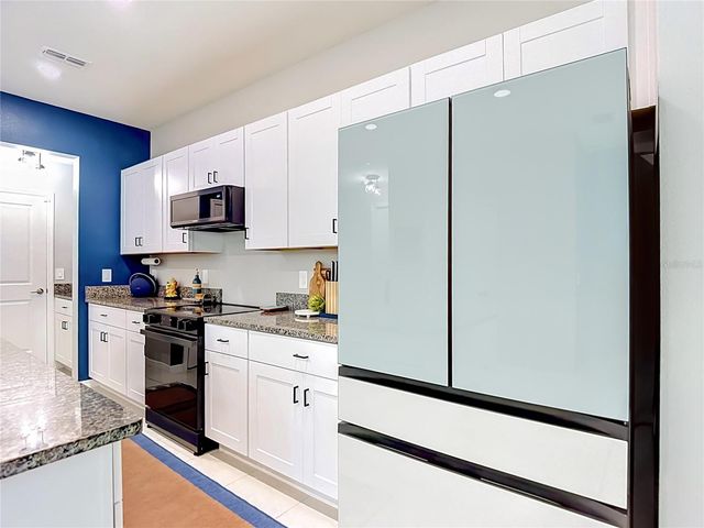 10801 FORT WHITE COURT, Tampa, FL 33647