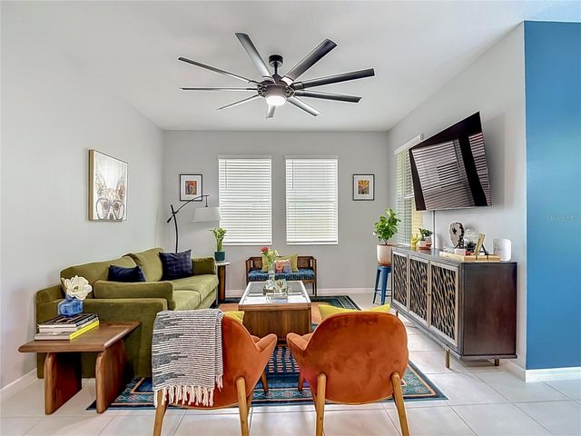 10801 FORT WHITE COURT, Tampa, FL 33647