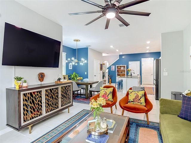 10801 FORT WHITE COURT, Tampa, FL 33647