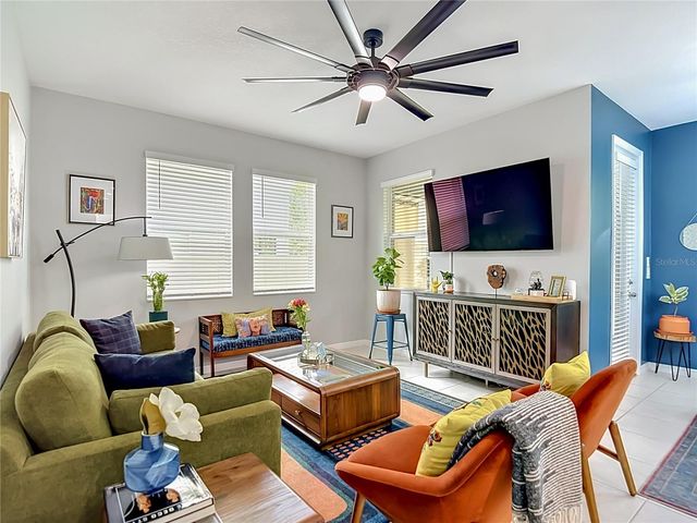 10801 FORT WHITE COURT, Tampa, FL 33647