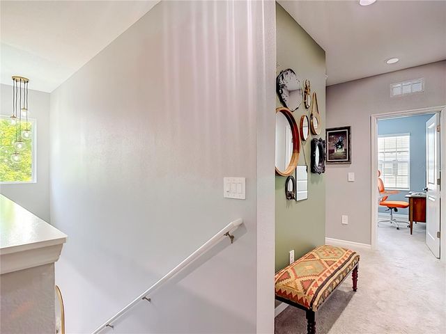 10801 FORT WHITE COURT, Tampa, FL 33647