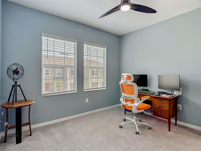 10801 FORT WHITE COURT, Tampa, FL 33647