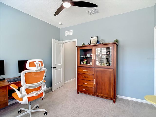 10801 FORT WHITE COURT, Tampa, FL 33647