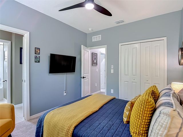 10801 FORT WHITE COURT, Tampa, FL 33647