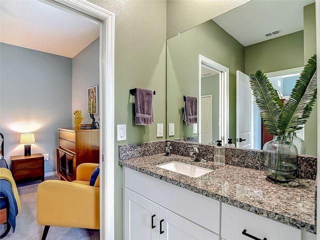 10801 FORT WHITE COURT, Tampa, FL 33647