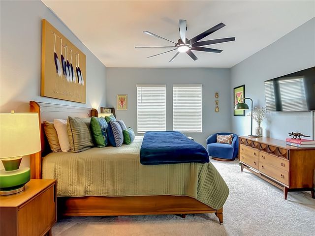 10801 FORT WHITE COURT, Tampa, FL 33647