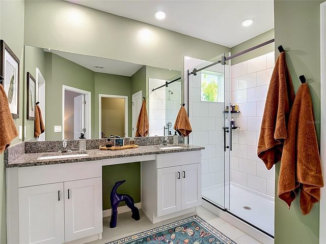 10801 FORT WHITE COURT, Tampa, FL 33647