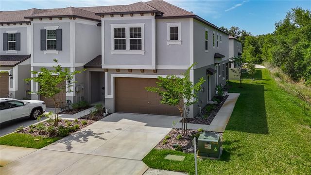 10801 FORT WHITE COURT, Tampa, FL 33647