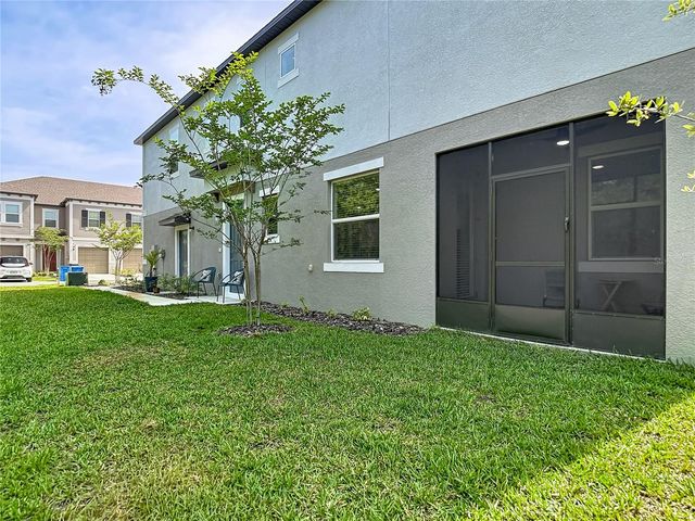 10801 FORT WHITE COURT, Tampa, FL 33647