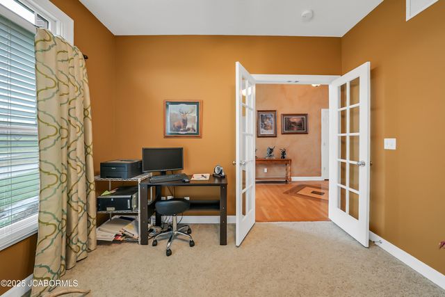 5825 BRADFORD COURT, Jefferson City, MO 65101